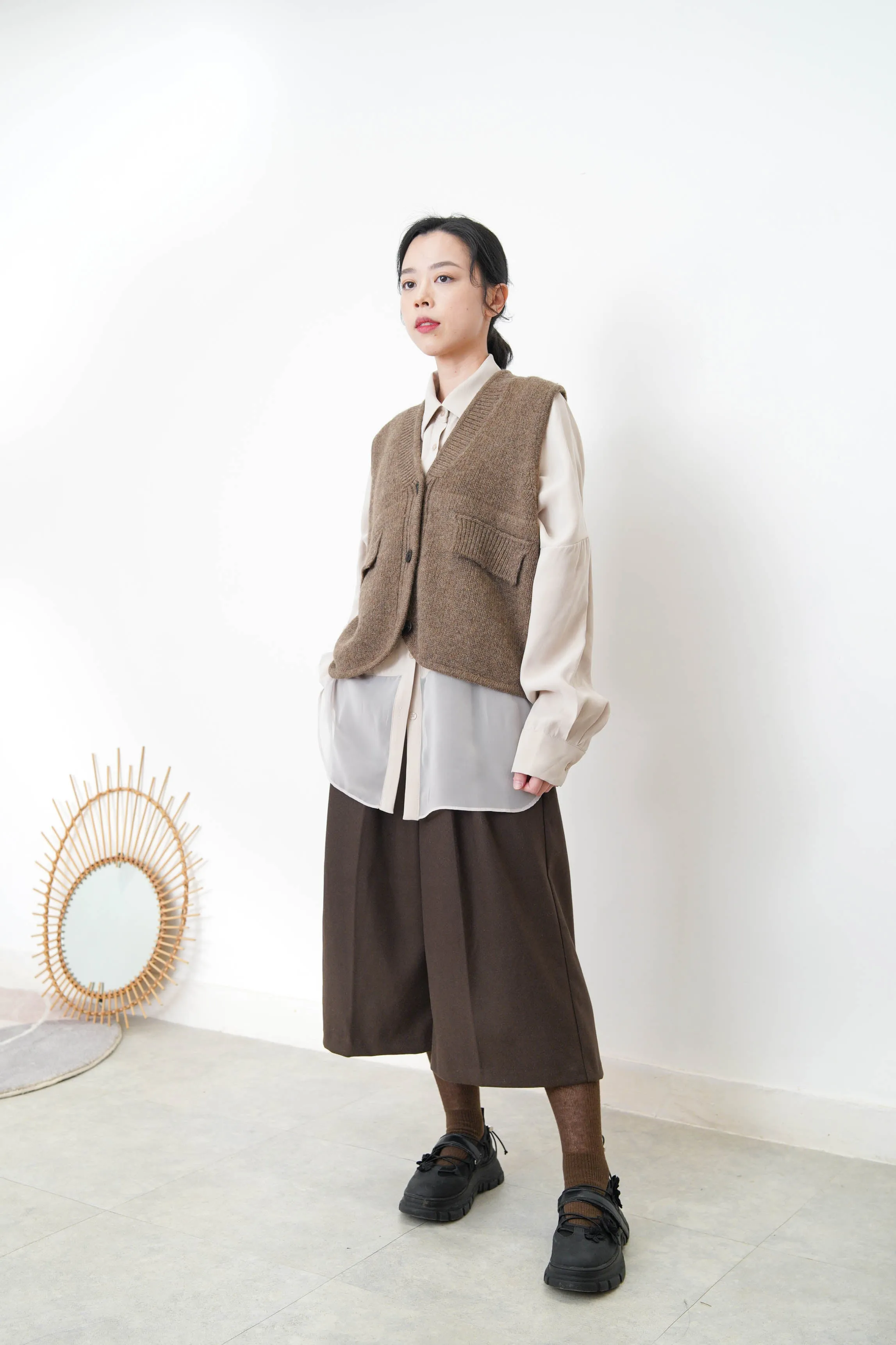 Beige chiffon shirt w/ sheer long hem