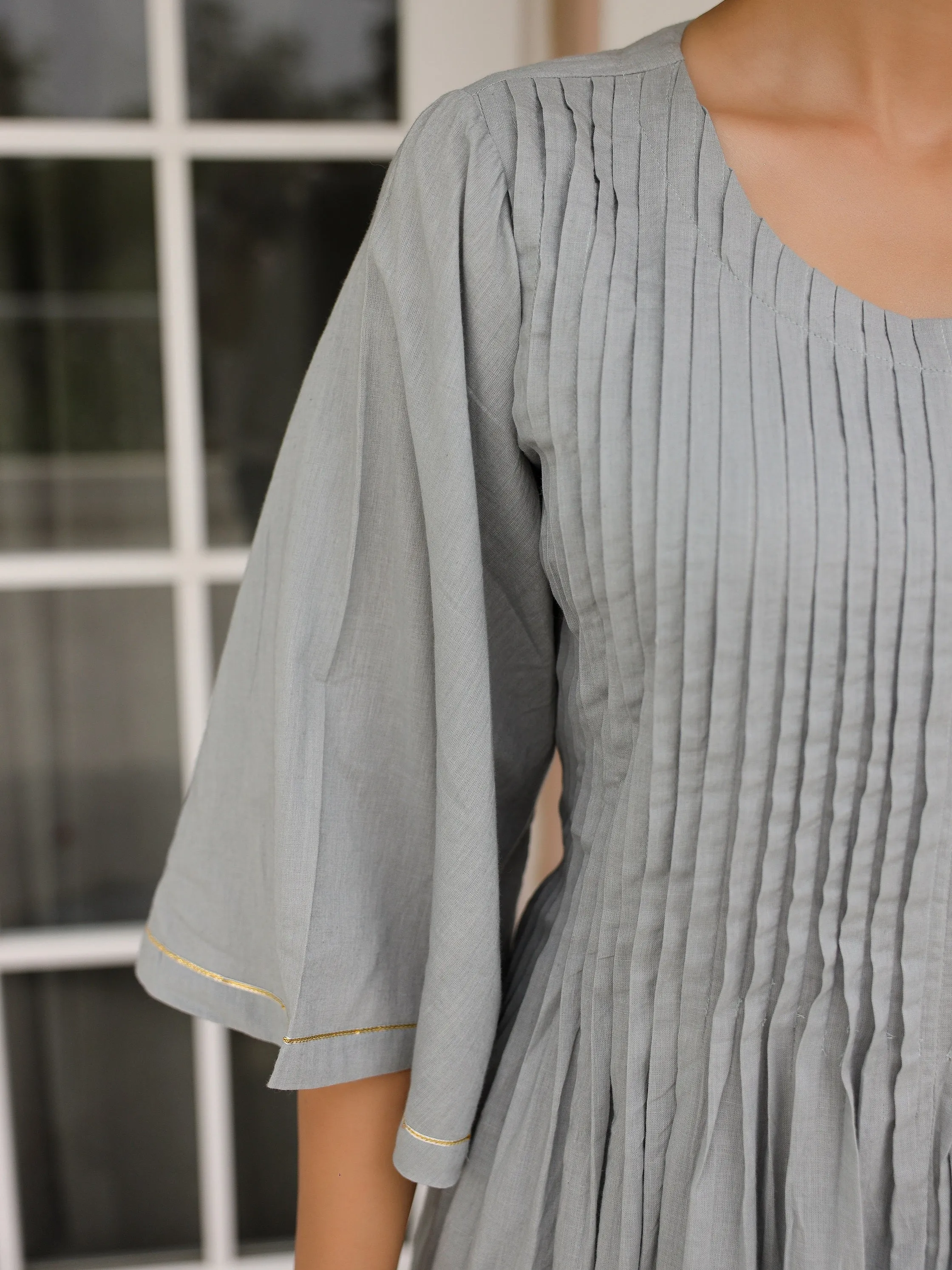 Grey mulmul cotton kurta set with trousers and dupatta