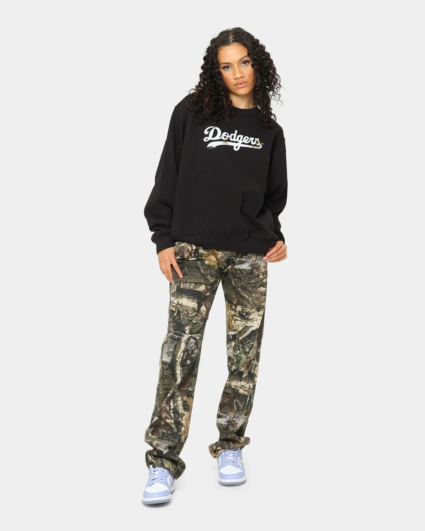 Majestic Athletic Women's Los Angeles Dodgers Copper Marble Wordmark Crewneck Black