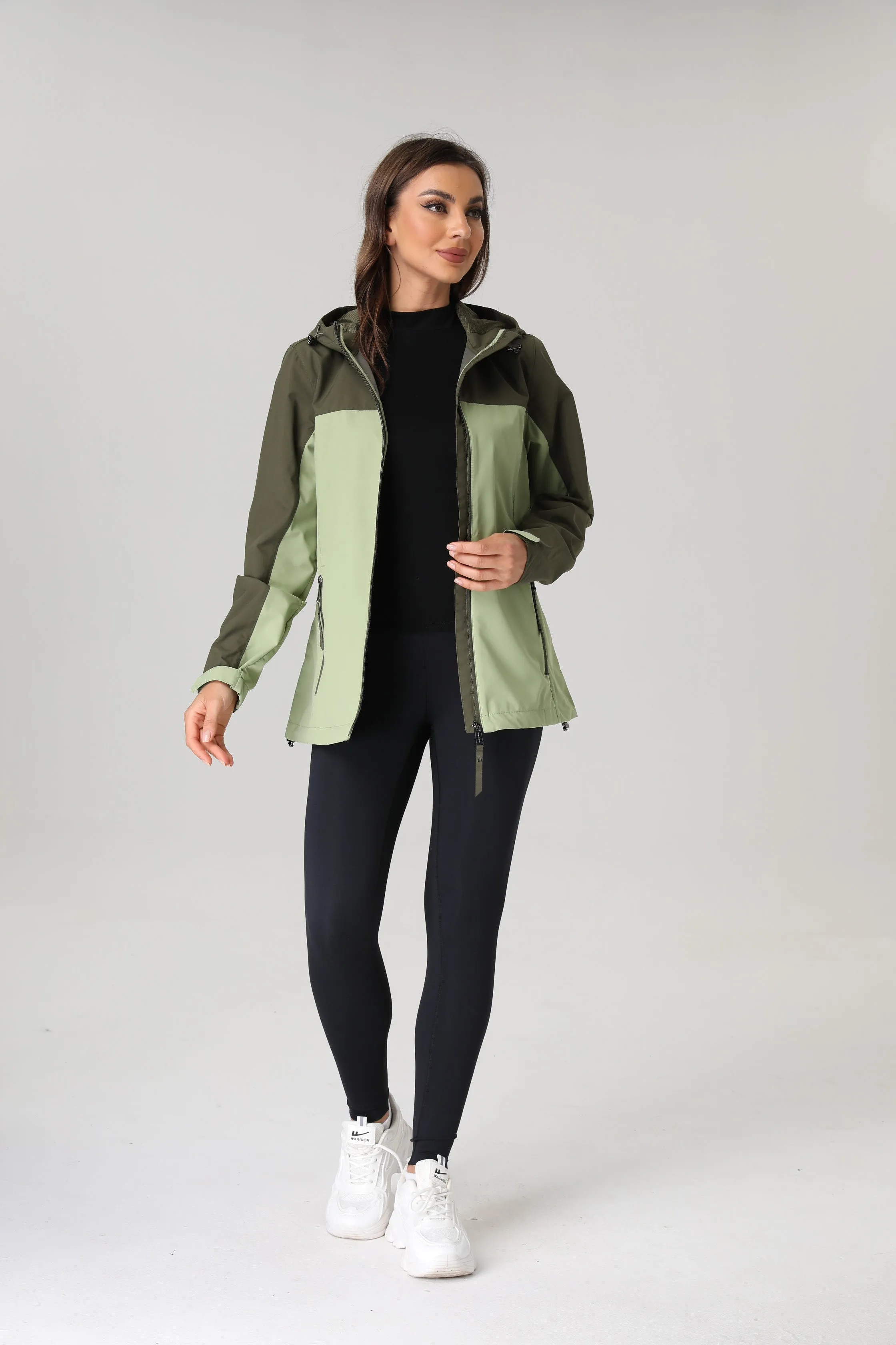 Women's Defender Rain Jacket